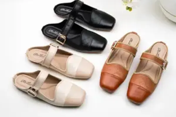 Sepatu Flat Wanita dengan Buckle Mewah untuk Tampilan Elegan